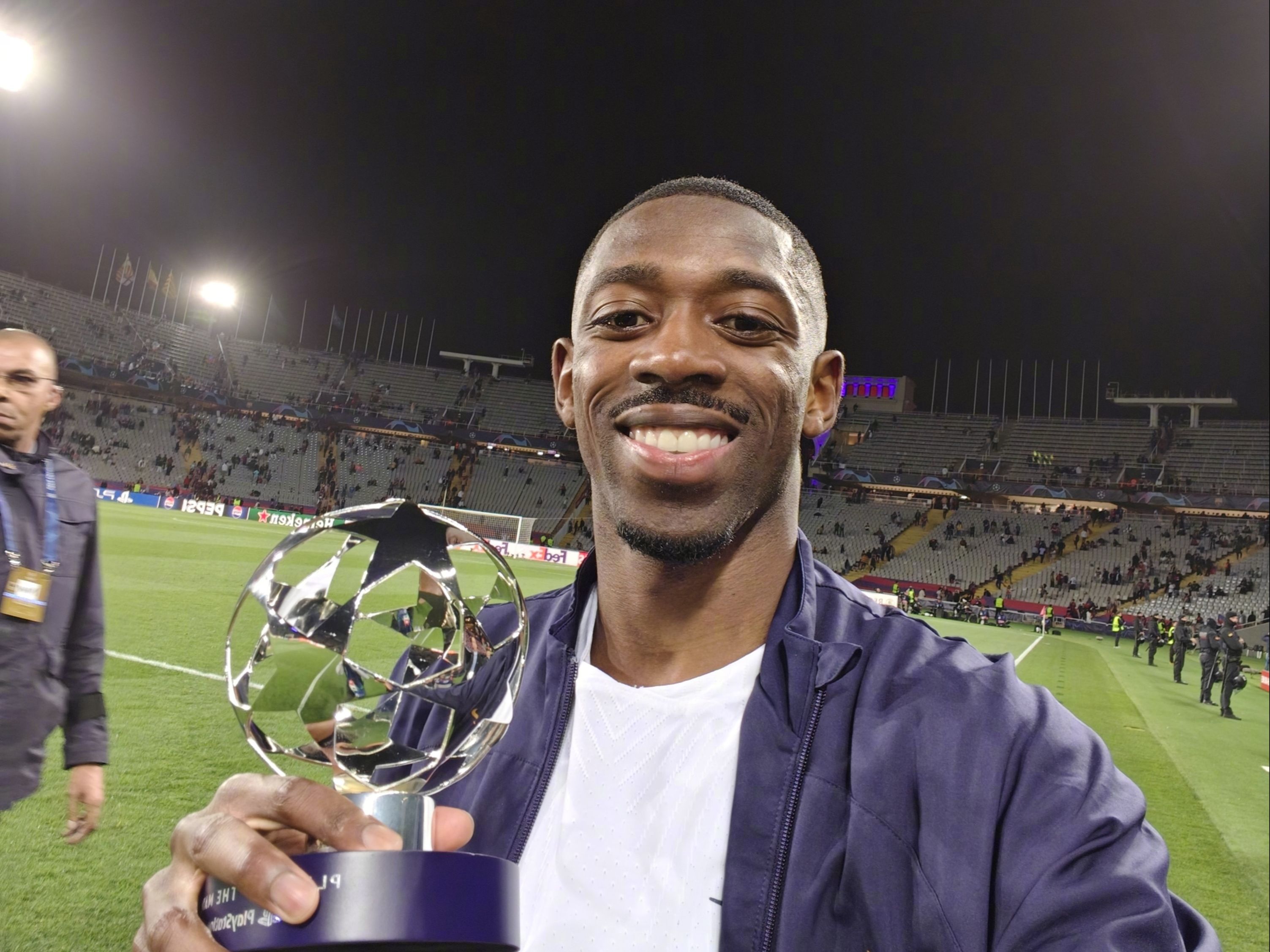 开云体育中国-姆巴佩迎来五赛季出色发挥，老鹰观众热烈欢呼！