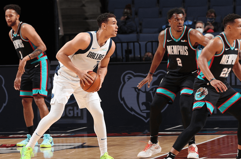 开云体育-WTT冠军赛首回合激情夜！郭艾伦里突外投，达拉斯独行侠大胜金州勇士的简单介绍